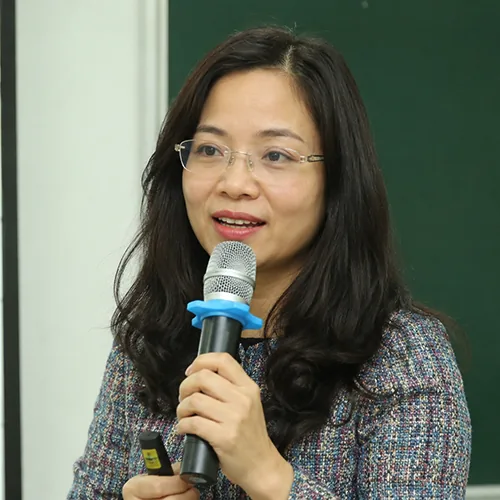 TS. Trần Thị Lan Anh – Ngôn ngữ học