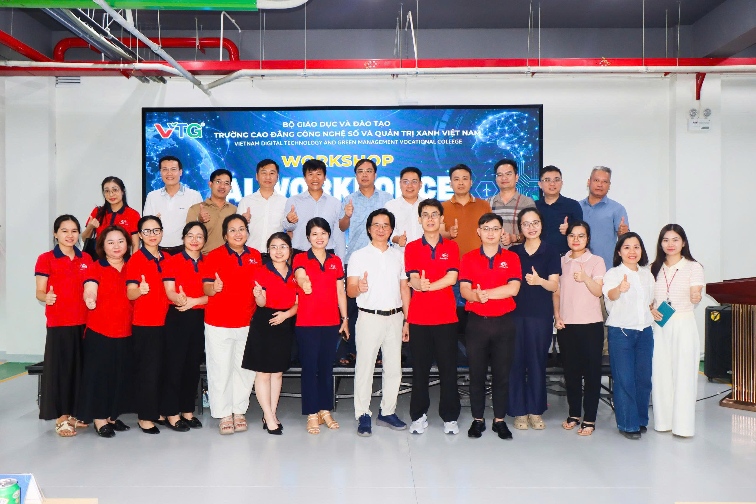 AI WORKFORCE – LÀM CHỦ AI, PHÁT TRIỂN NĂNG LỰC SỐ