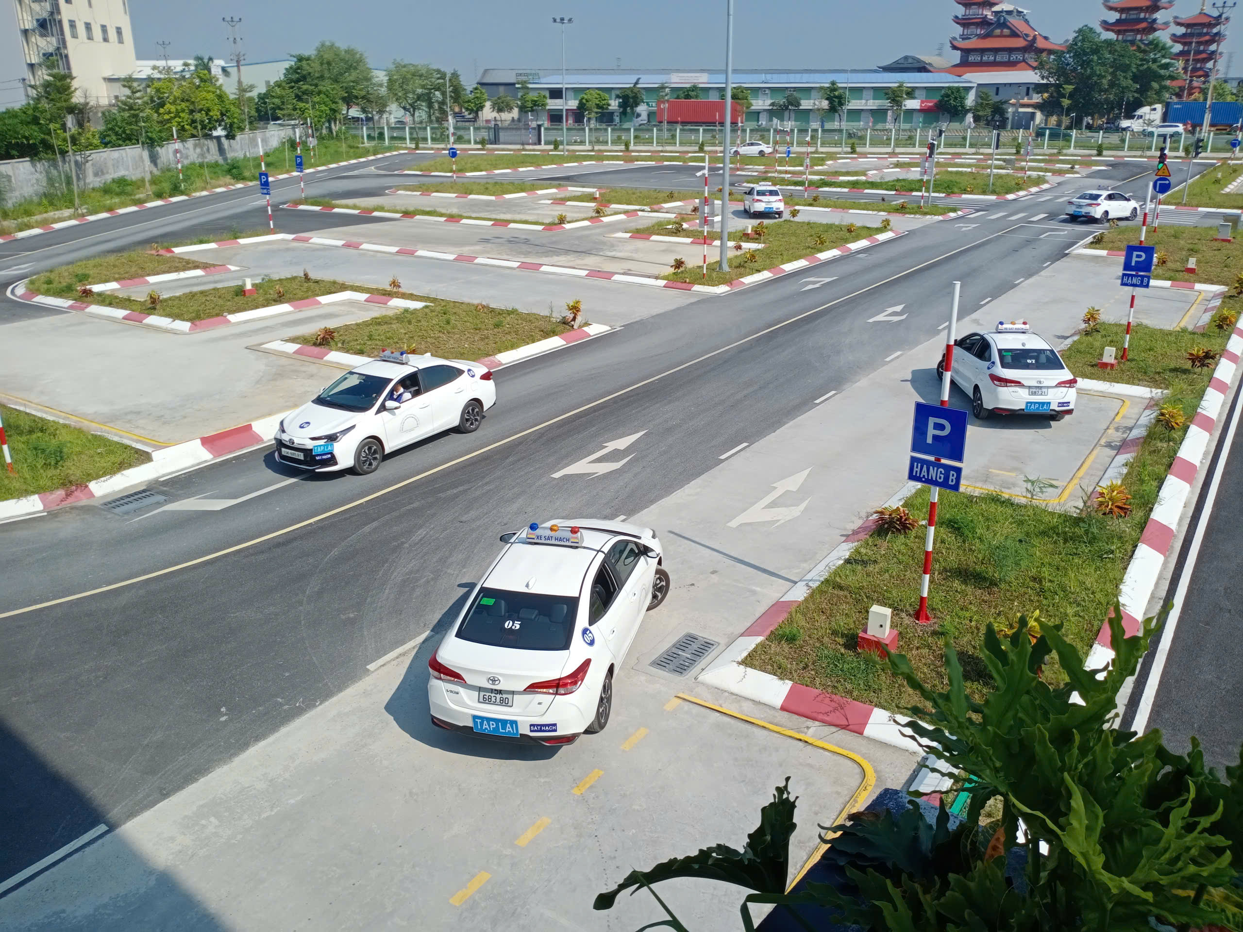 TRUNG TÂM ĐÀO TẠO VÀ SÁT HẠCH LÁI XE VTG